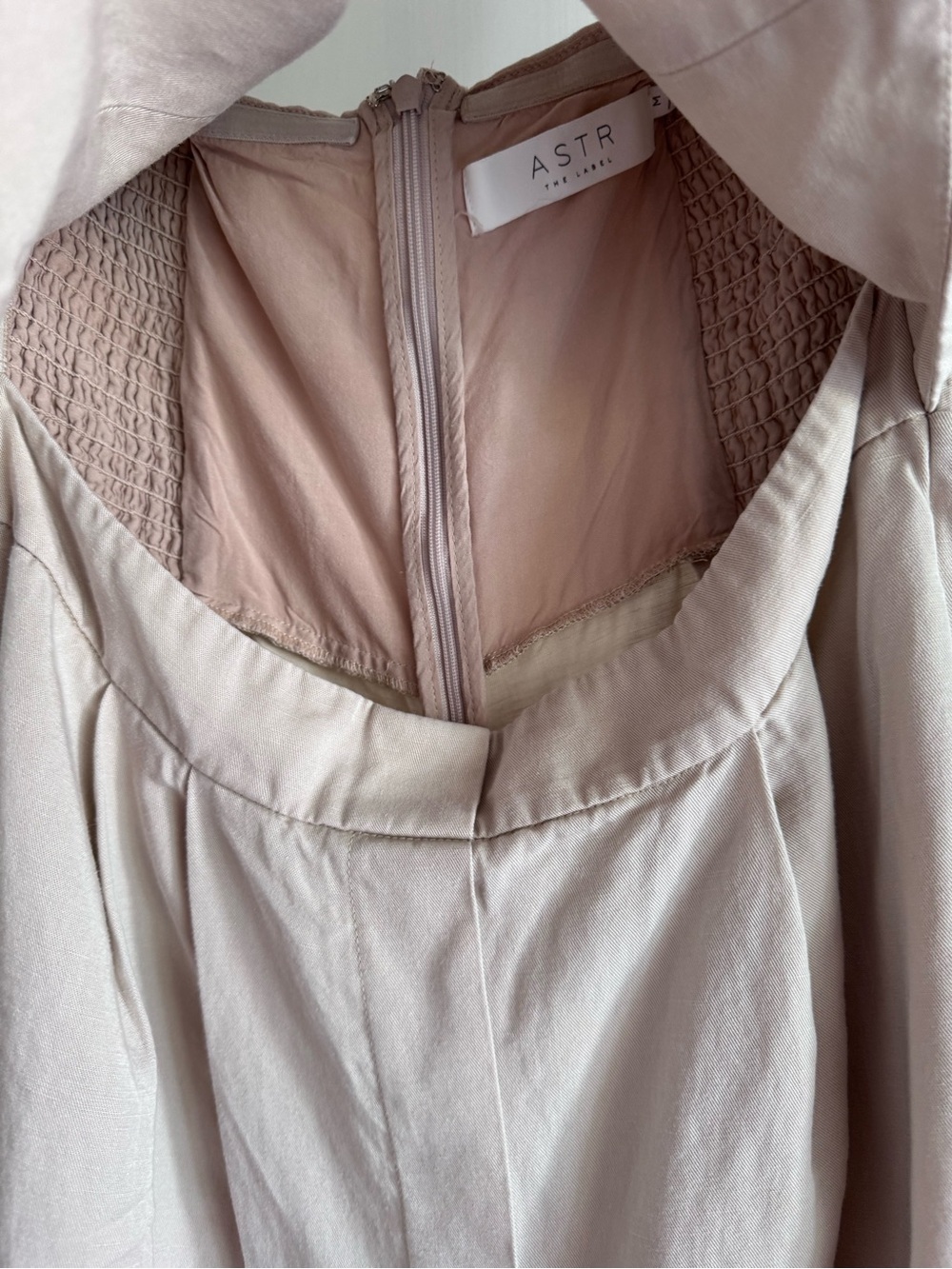 Astr The Label Cream Sleeveless V-Neck Cropped Vest with Wide-Leg Pants - Picture 12 of 15